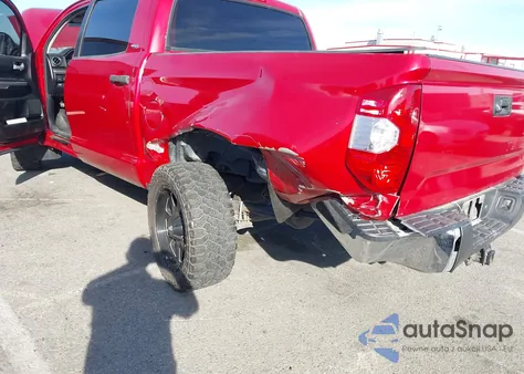 2017 Toyota Tundra Sr5 5.7L V8 z USA, uszkodzony, nr VIN 5TFEY5F17HX219178